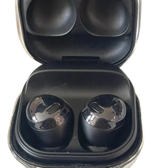 NWOT Samsung Galaxy Buds Pro with Protective Case - Picture 1 of 5
